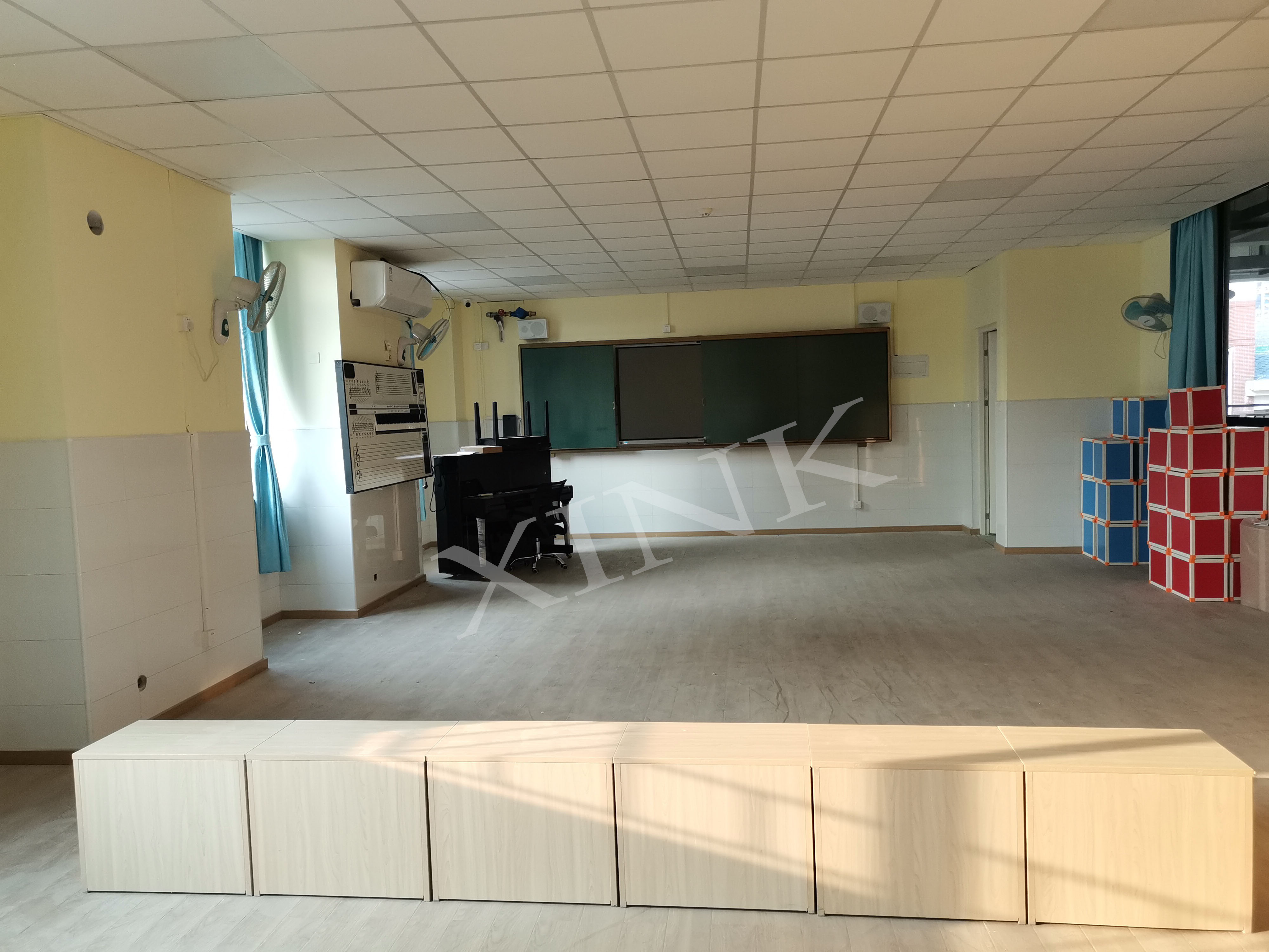 音樂<a href='http://m.591123.cn/chanpin/59-1.html' target='1' style='font-size:18px; font-weight:bold; color:#000000;'>舞蹈室</a>