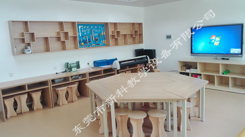 <a href='http://m.591123.cn' target='1' style='font-size:14px; font-weight:bold; color:#0080ff;'>創客實驗室</a>